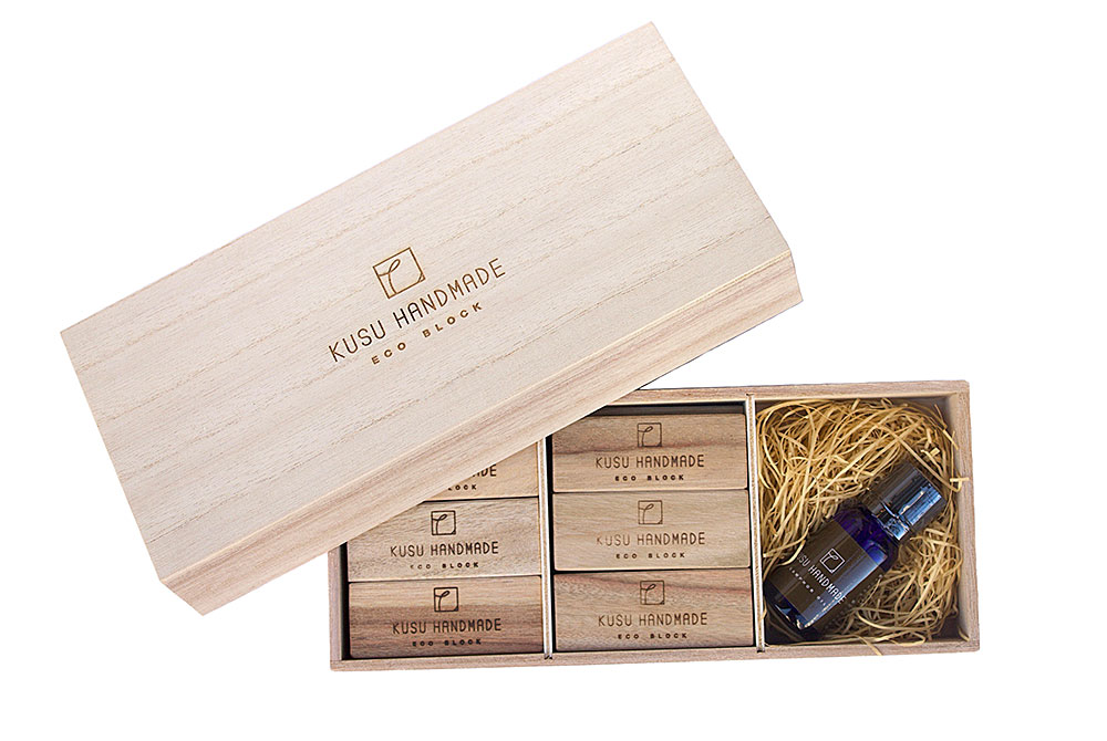KUSU HANDMADE エコブロックギフトセット(エコブロック 12個+カンフルオイル10ml 桐箱入り)