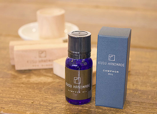 KUSU HANDOMADE　カンフルオイル（天然樟脳オイル）